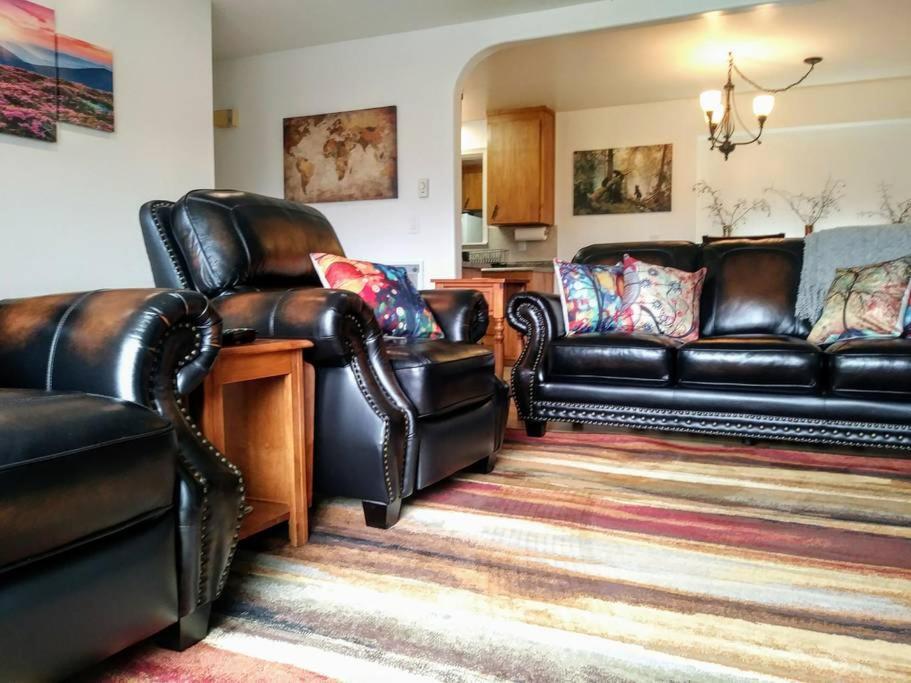 Sauna&Steam Larch Avenue Getaway Villa Port Angeles Bagian luar foto